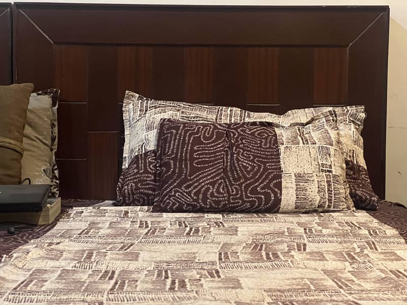 Single beds 5