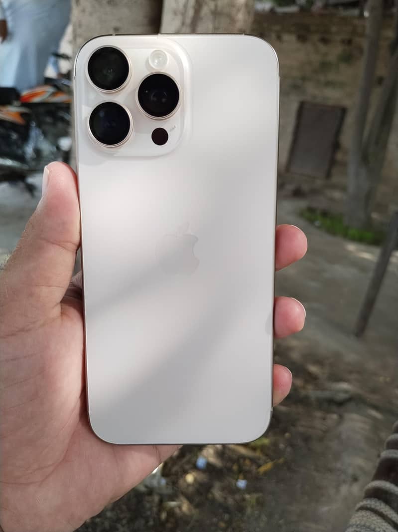 iphone 16pro max 0