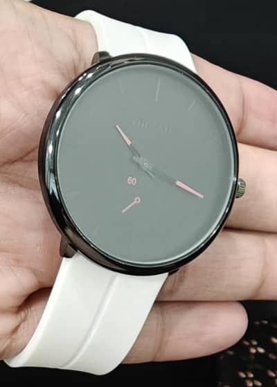 watch slim silicone strap Megnatic claps