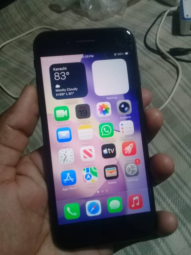 Apple iPhone SE 3