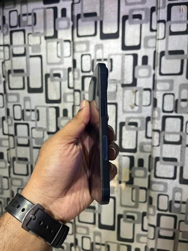 Apple iPhone 14 0