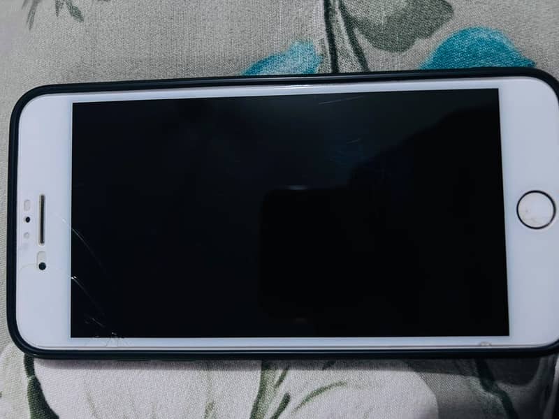 Apple iPhone 7 Plus 0