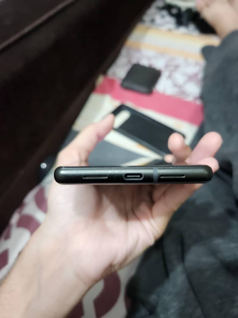 Google Pixel 6 5