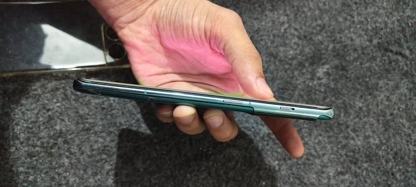One Plus 10 Pro 13