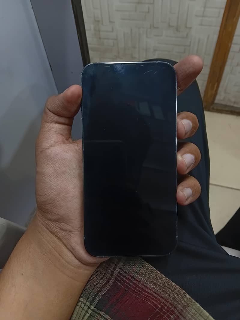 Apple iPhone 13 Pro 4