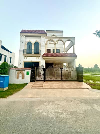 BRAND NEW HOUSE 8 MARLA AVAILABLE FOR SALE IN BAHRIA ORCHARD LAHORE