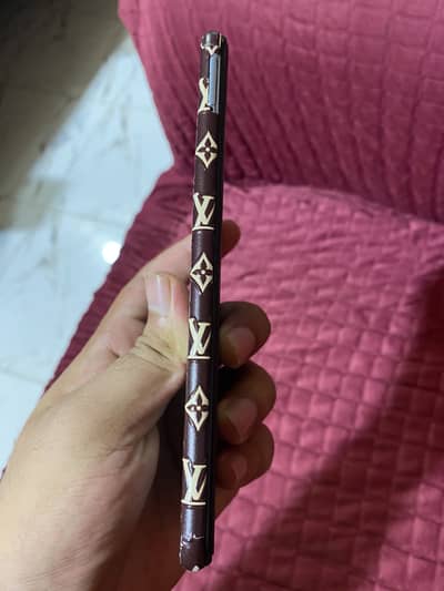 Vivo Y12s 3/32 memory condition 10/8