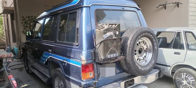 Mitsubishi Pajero 1988