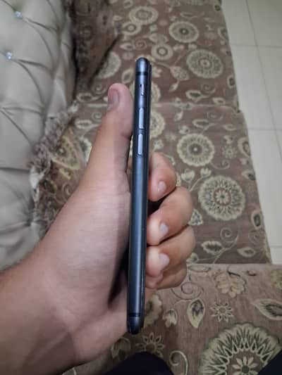 Apple iPhone 8 official pta approved 64 gb
