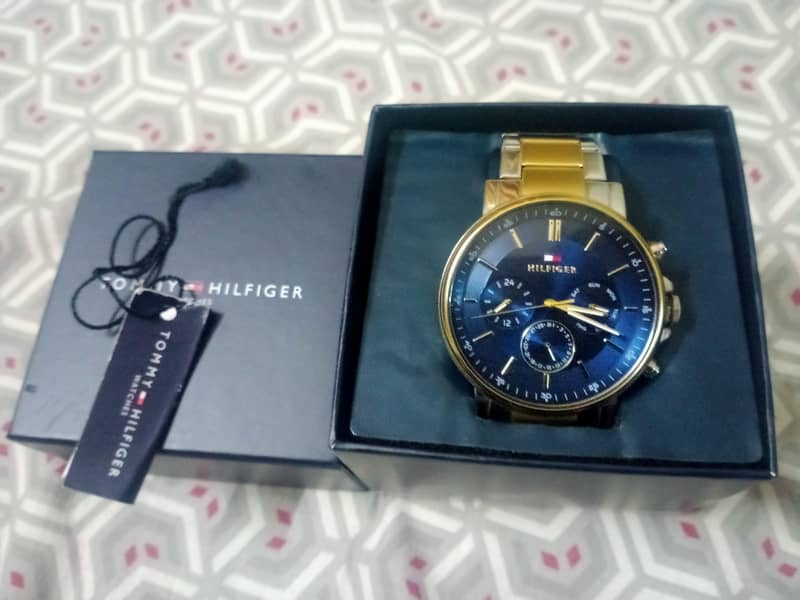 branded watch 0