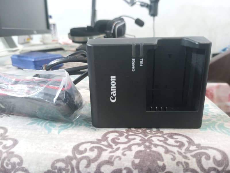 EOS 2000D 7