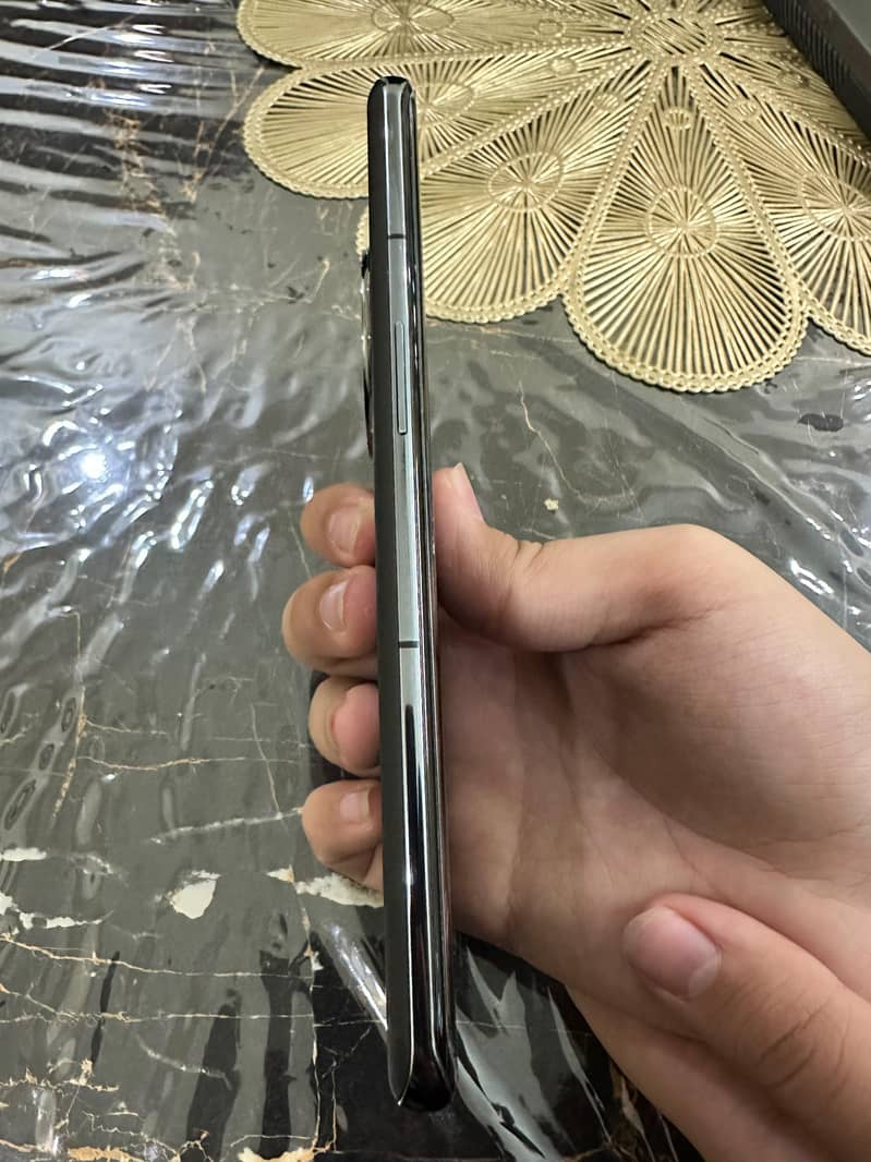 One Plus 11 2