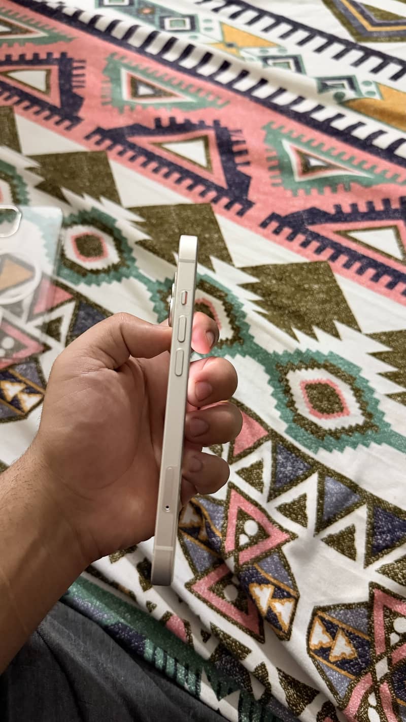 Apple iPhone 14 2