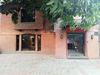 1 KANAL OFFICE USE FOR RENT MAIN BOULEVARD GULBERG GARDEN TOWN SHADMAN LAHORE