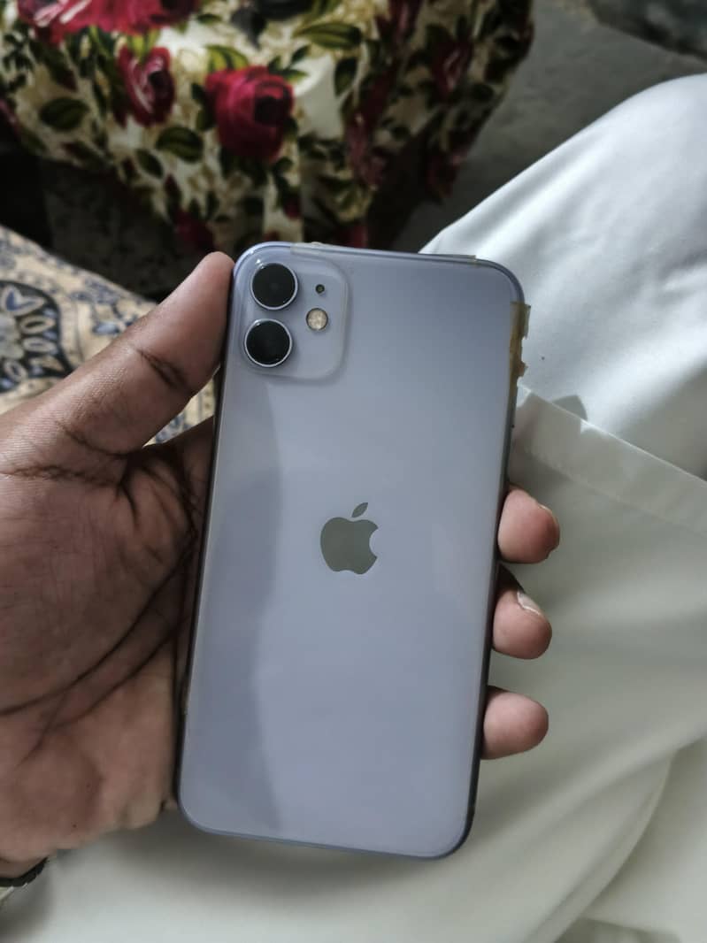 Apple iPhone 11 0