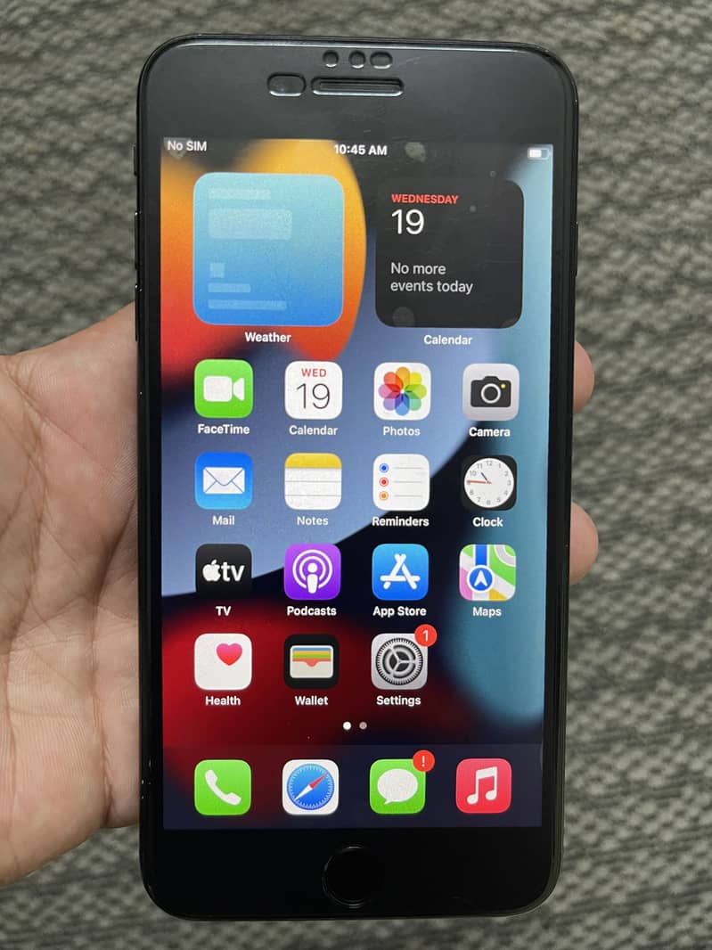 Apple iPhone 7 Plus 0
