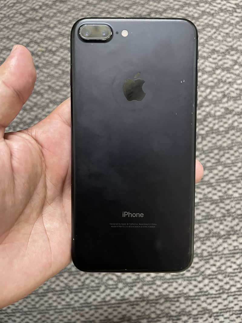 Apple iPhone 7 Plus 3