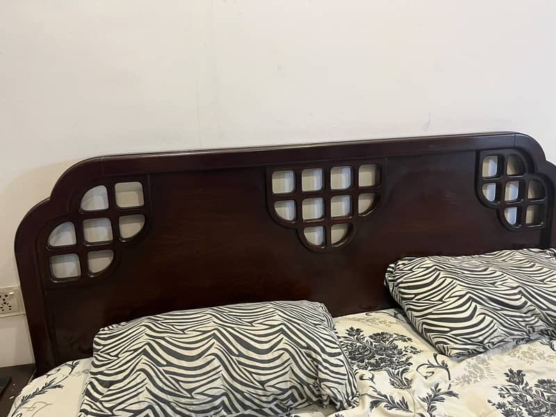 Bed with Side Tables 3