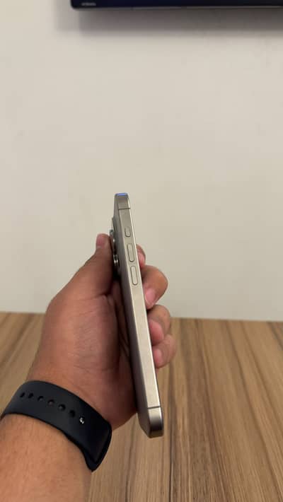 Apple iPhone 15 Pro