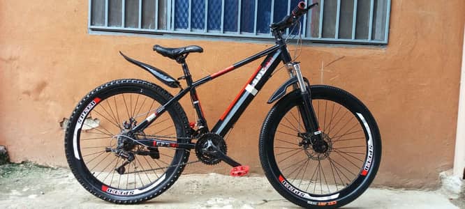 bicycle for sale whatshap no 0332+8551+759 Urgent sale