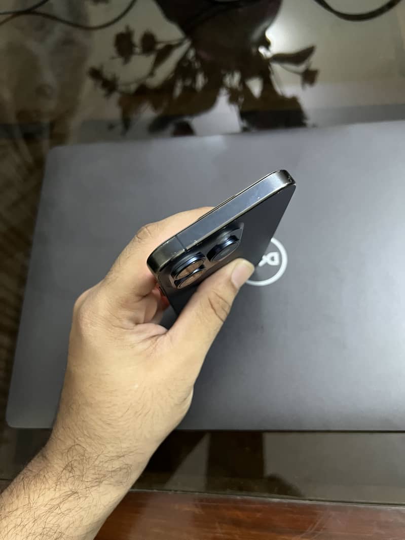 iPhone 15 Pro 6