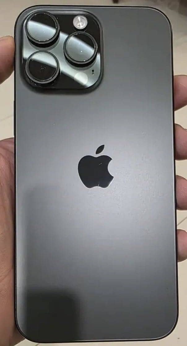 Apple iPhone 16 Pro Max 0