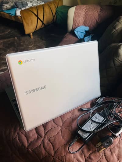 Samsung Chrome Book XE500 urgent sale. 03/09/10/18/123