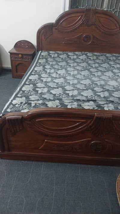 Bed Set (Site Tables) & Mattress
