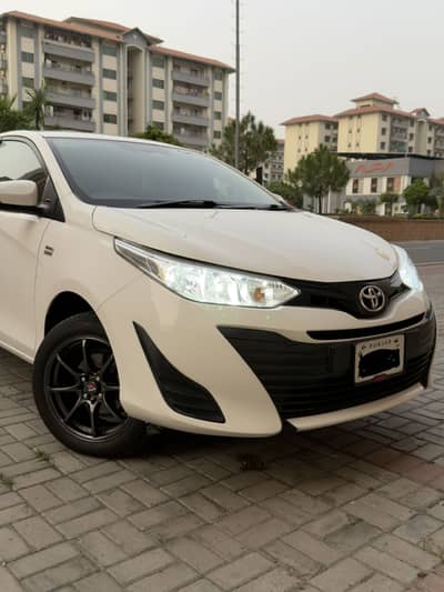 Toyota Yaris Sedan Gli 1.3 MT 2022 in Brand New Condition