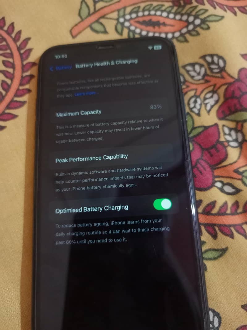 Apple iPhone 11 3