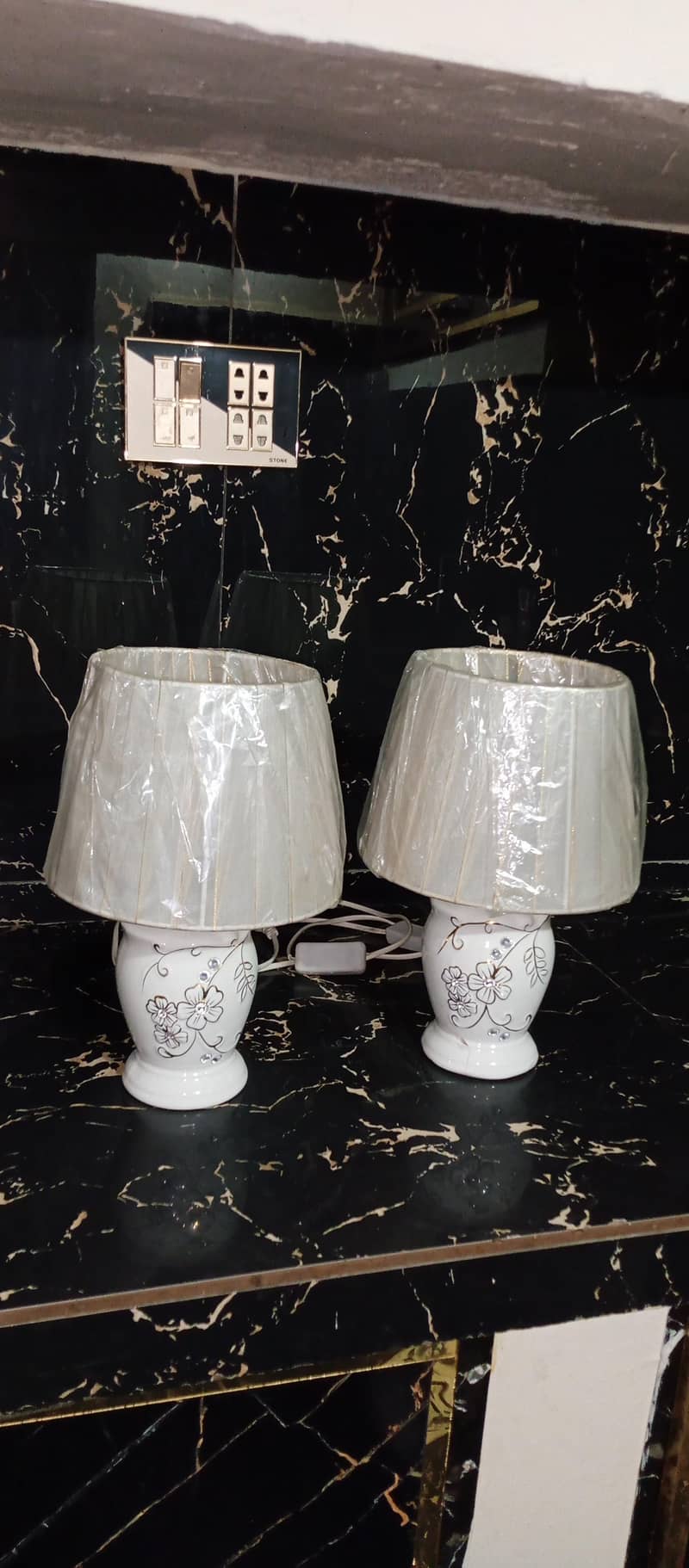 Table Lamp. 3