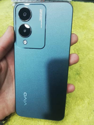 Vivo Y17s