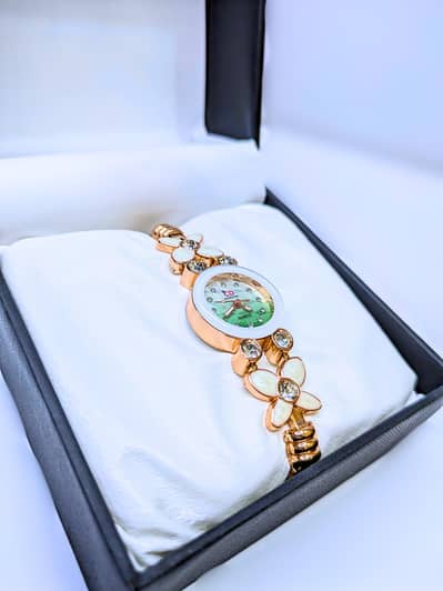 Women Elegant Floral watch
