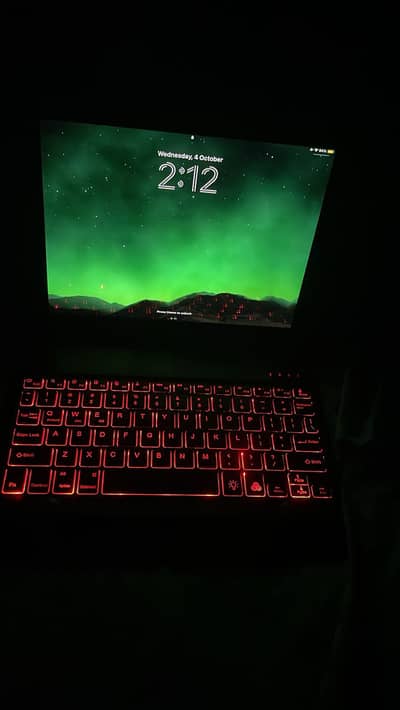 Ipad 9th Gen + RGB Keyboard