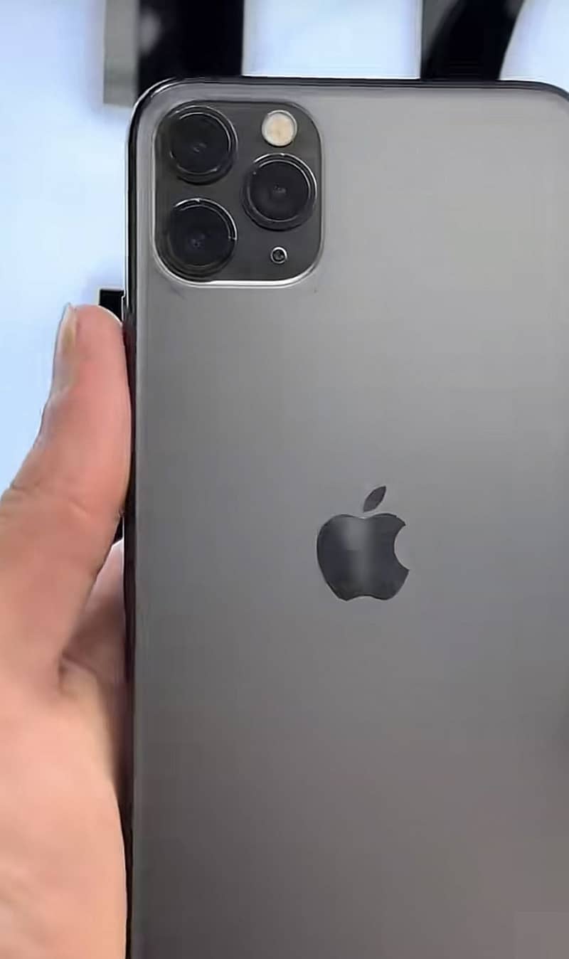 Apple iPhone 11 Pro Max 0