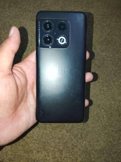 One Plus 10 Pro