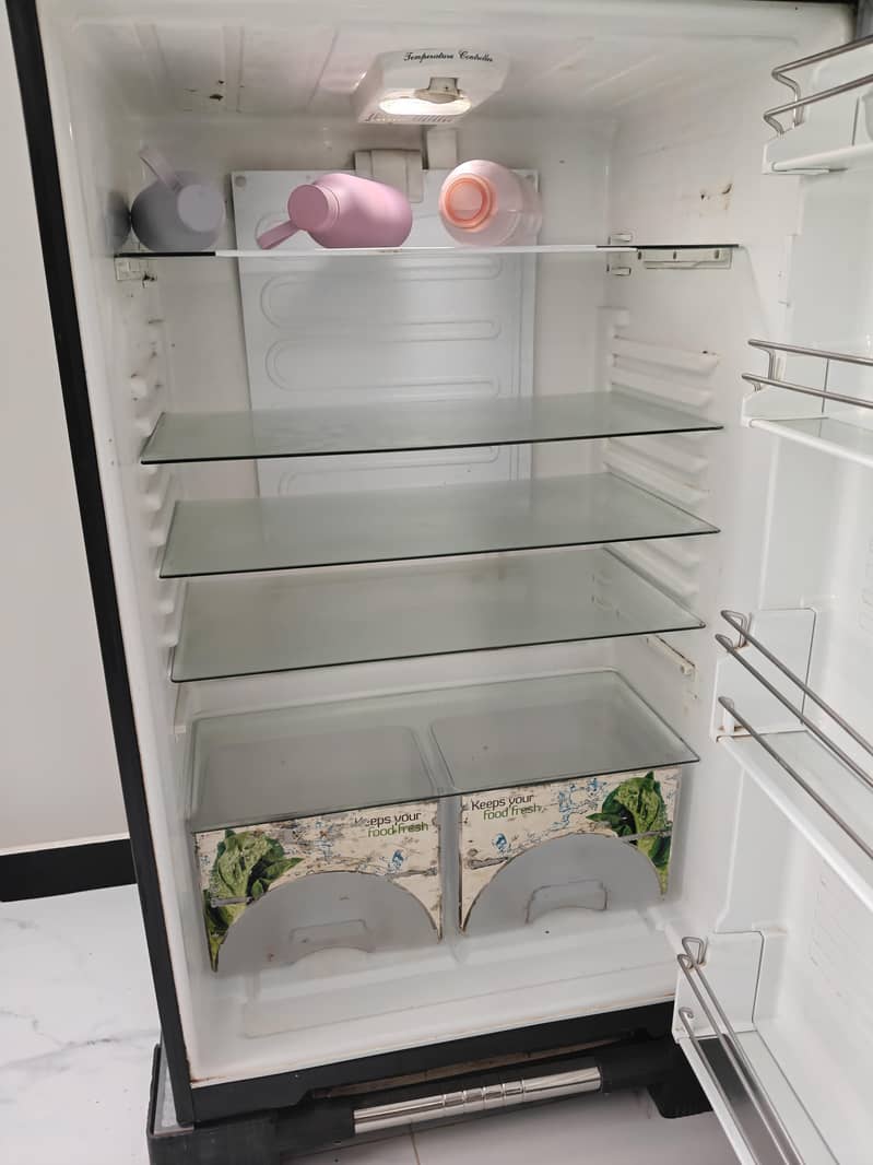 Dawlance refrigerator 6