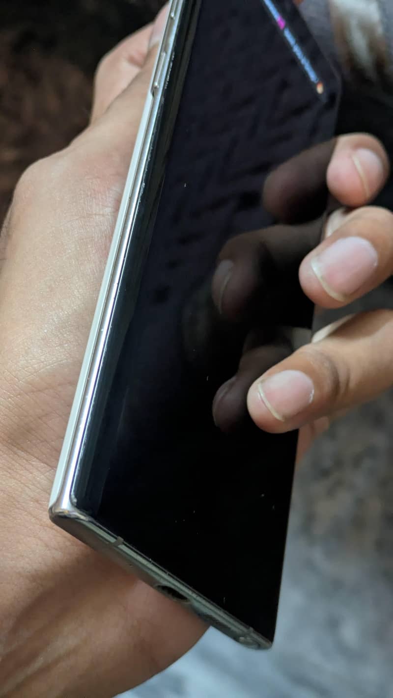 Samsung Mobile Note 10 Plus 6