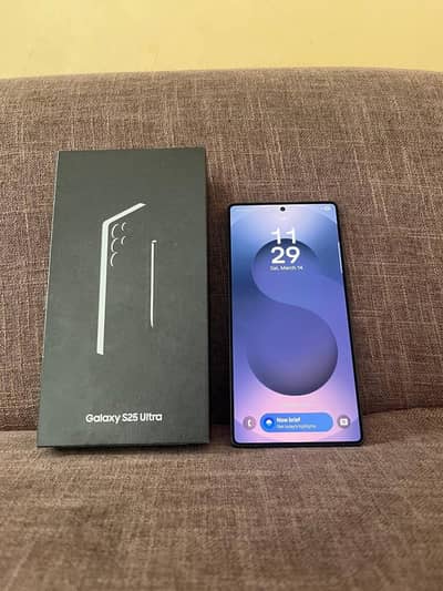 Samsung Galaxy S25 Ultra in excellent condition.  512GB Storage