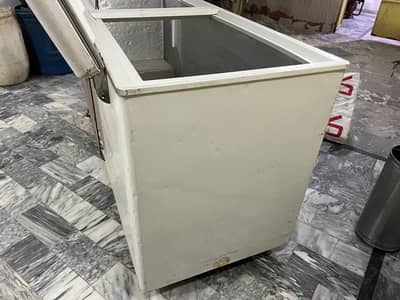 Freezer 2nd hand in working  for video message on number