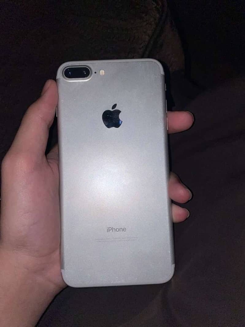 Apple iPhone 7 Plus 2