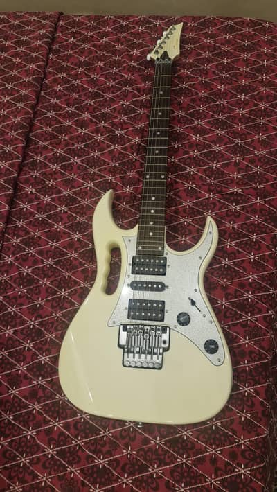 Craya White Electric Guitar | 10/10 Condition