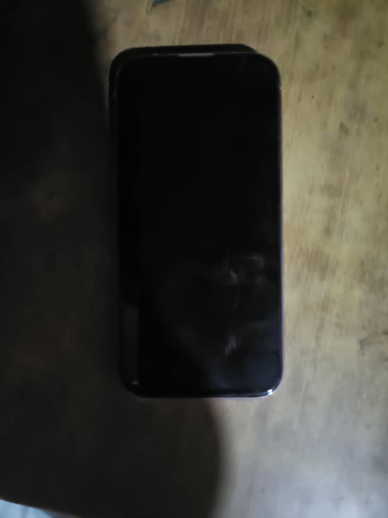 Apple iPhone 16 1