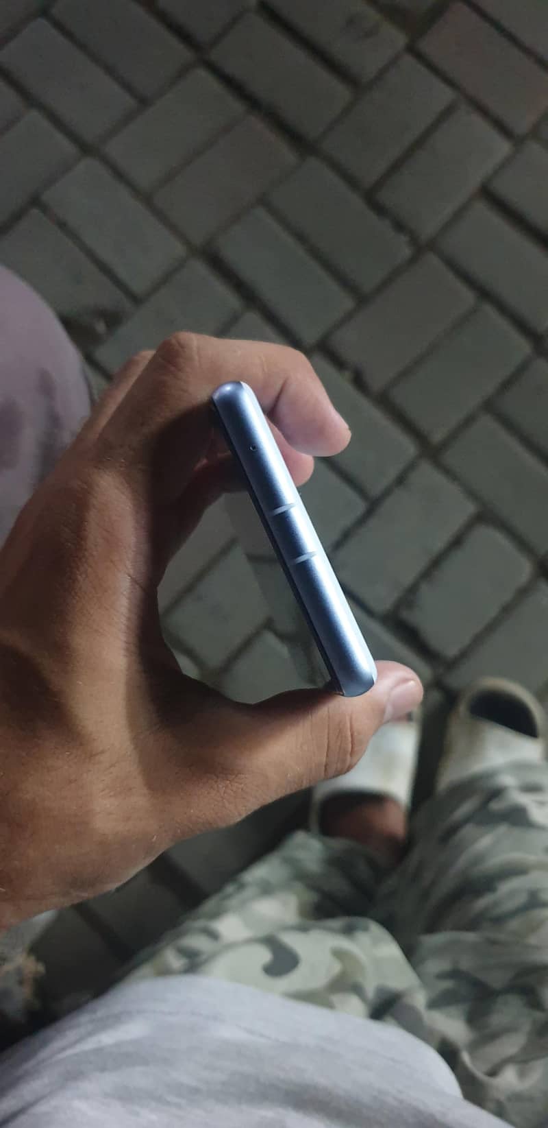 Google Pixel 7a 5