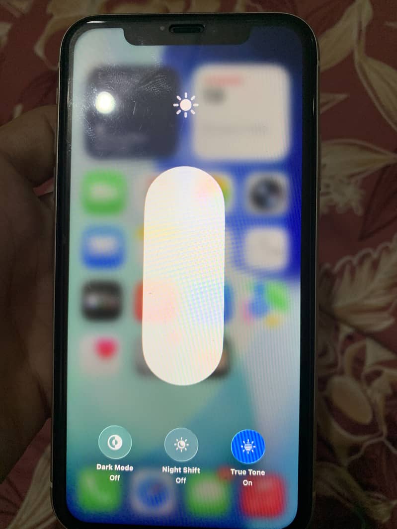 Apple iPhone 11 4