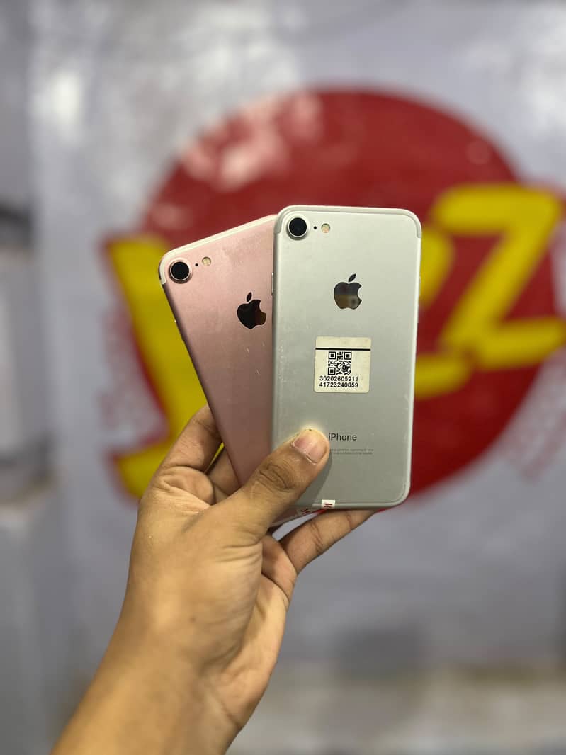 Apple iPhone 7 1