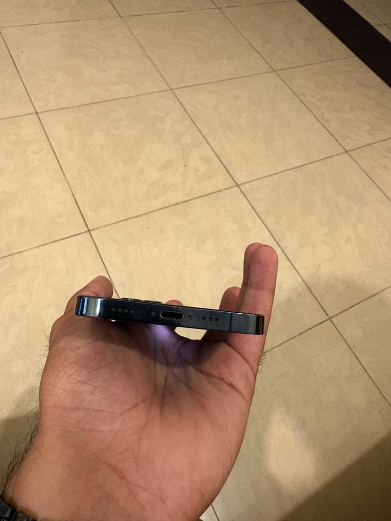 Apple iPhone 12 Pro 2