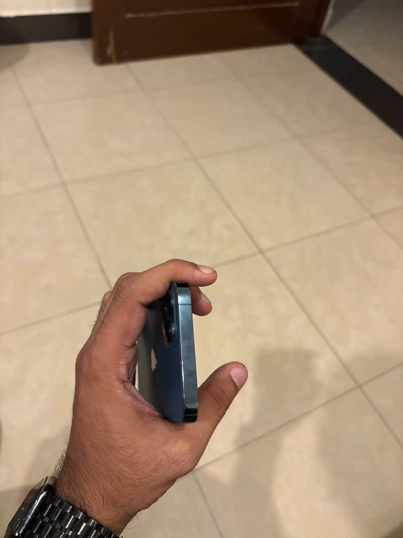 Apple iPhone 12 Pro 6