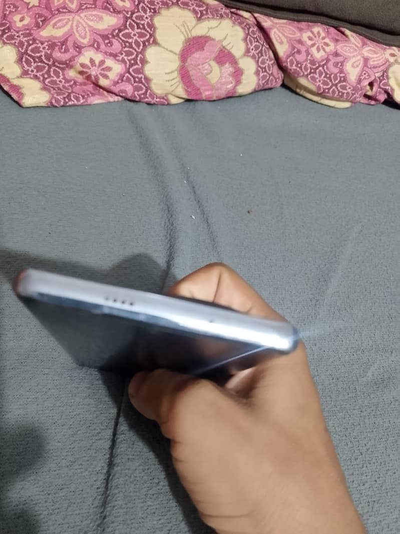 Tecno CAMON 30S 3