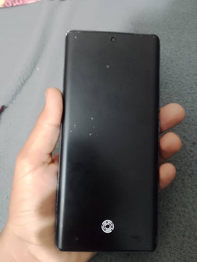 Tecno CAMON 30S 7